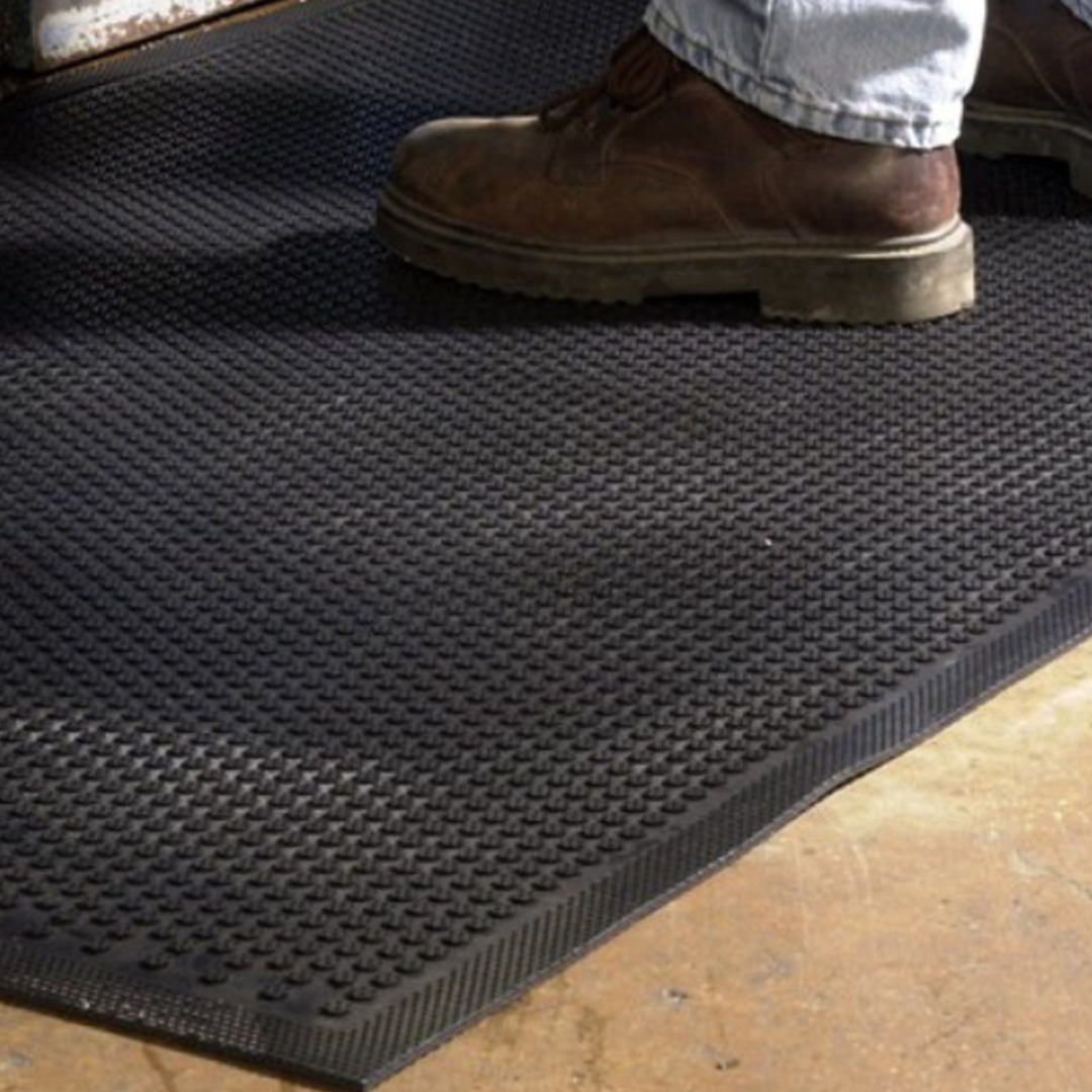 easy-step-rubber-mat-in-use industrial rubber scraper mat